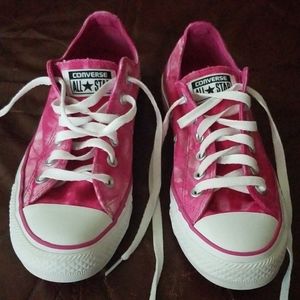 Pink tie dye Converse